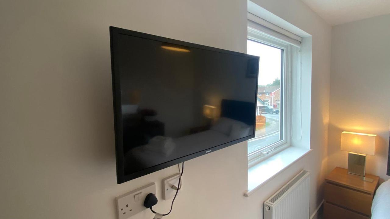 Comfy 2 Bed House Located At Wareham Train Station Villa Exterior photo